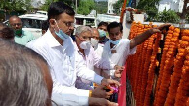 Photo of बैकुण्ठपुर जीएम ने किया नवनिर्मित गांधी पार्क का लोकार्पण… फलदार पौधे रोपे, दिलाई स्वच्छता की शपथ…