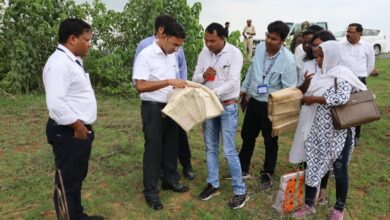 Photo of मुख्यमंत्री की घोषणाओं के बाद एक्शन मोड में आये कलेक्टर, पहुंचे जमगहना…  विभिन्न समाज के लिए भूमि चिन्हांकन, पटना में स्वामी आत्मानंद स्कूल भूमि व  जाति प्रमाण पत्र कैम्प का किया निरीक्षण…